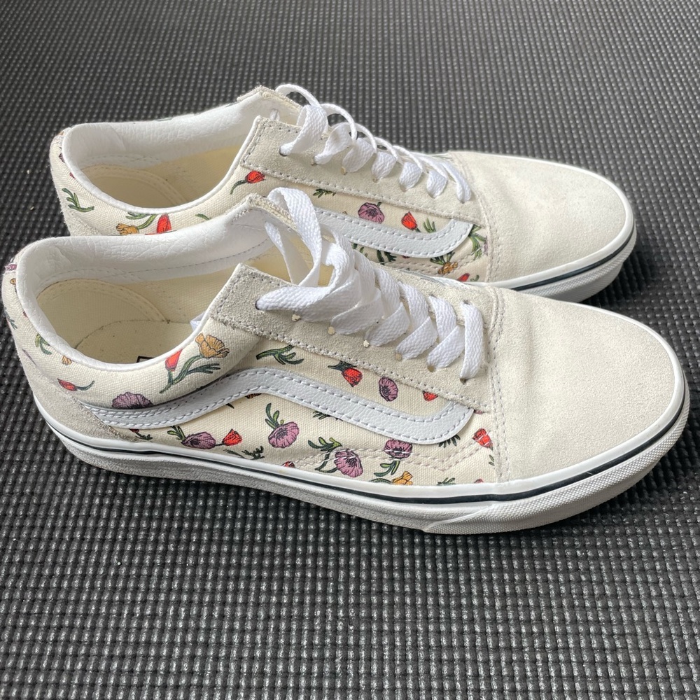 Floral Vans